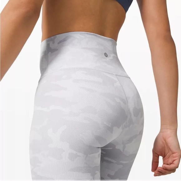 Lululemon Wunder Under High-Rise Tight Luxtreme size 4 - Picture 7 of 10